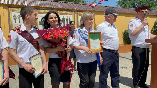 Последний звонок Последний звонок.